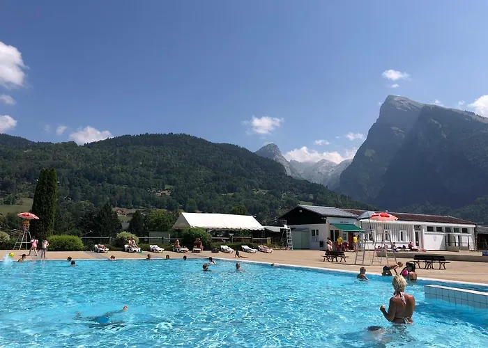 En Hyper Centre De Samoens